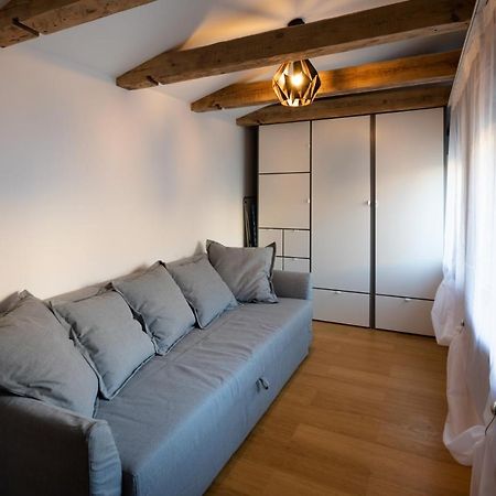 Merkela Loft Apartment Beside Vermanes Park รีกา ภายนอก รูปภาพ