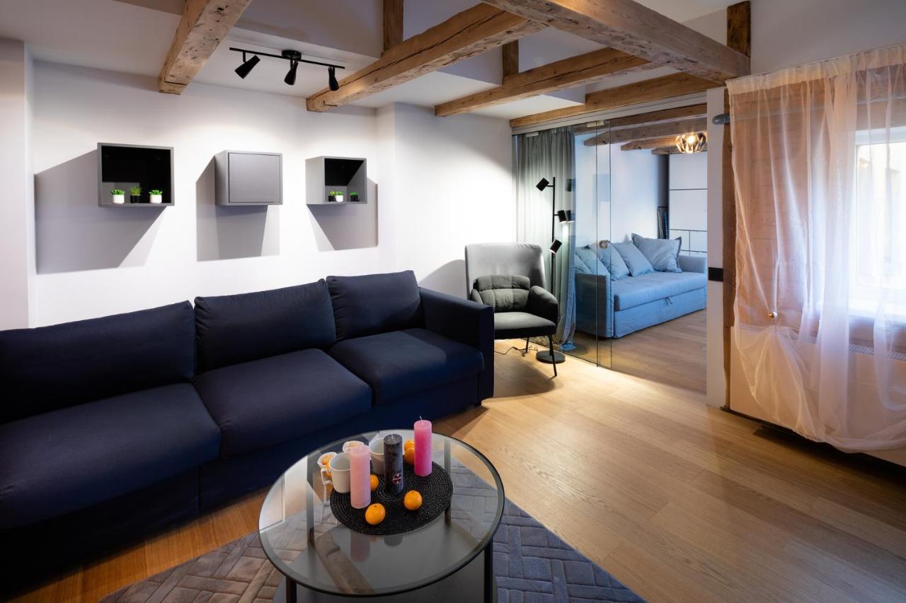 Merkela Loft Apartment Beside Vermanes Park รีกา ภายนอก รูปภาพ