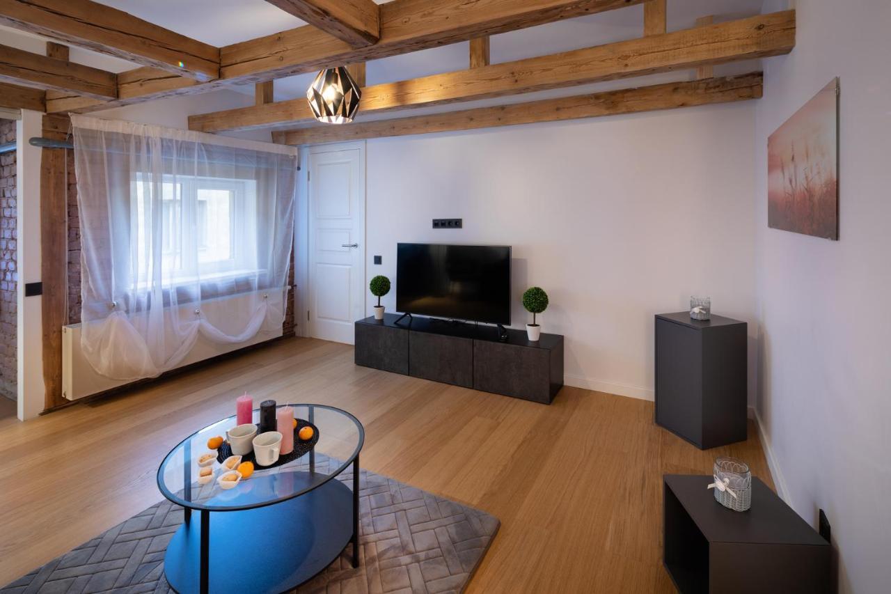 Merkela Loft Apartment Beside Vermanes Park รีกา ภายนอก รูปภาพ