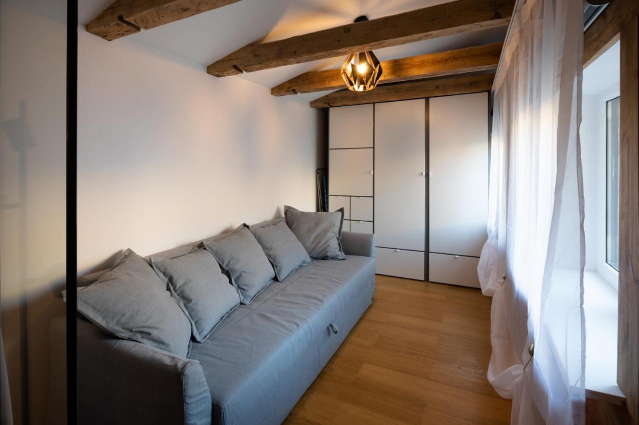 Merkela Loft Apartment Beside Vermanes Park รีกา ภายนอก รูปภาพ